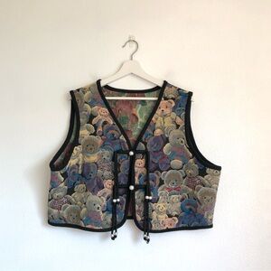 Vintage Bear Tapestry Bead Toggle Cropped Vest *measurements included